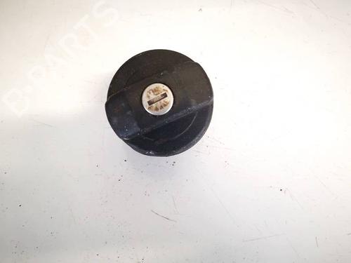 Tankdæksel Tankdæksel VW GOLF II (19E, 1G1) 1.6 D (54 hp) 35033890 35033890