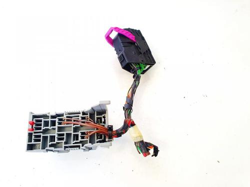 fuse-box-opel-meriva-a-mpv-x03-2003-2004-2005-2006-2007-2008-2009-2010-32907200 main image