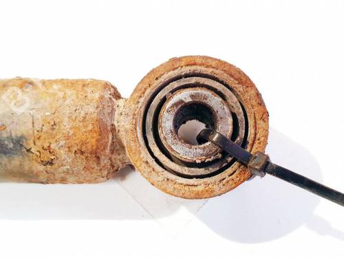 Left rear shock absorber VW PASSAT B6 (3C2) 2.0 TDI | BP36455232M18 - Image 3