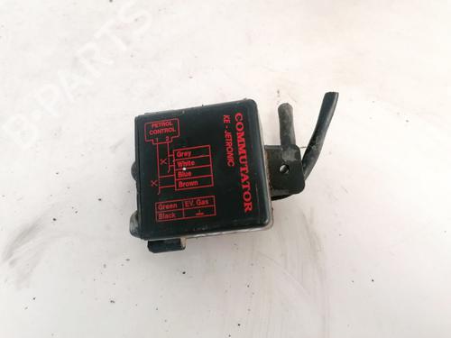Used Electronic module Electronic module AUDI 80 B3 Saloon (893, 894, 8A2) 2.0 E (113 hp) 33096756 33096756