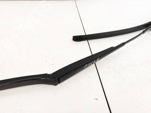front-windshield-wiper-arm-vw-golf-vi-5k1-2008-2009-2010-2011-2012-2013-2014-32952179 main image