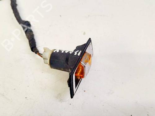 Used Right side indicator Right side indicator OPEL ZAFIRA / ZAFIRA FAMILY B (A05) 1.9 CDTI (M75) (100 hp) 35088168 35088168