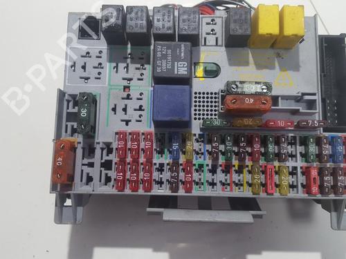 Used Fuse box Fuse box OPEL ASTRA G Hatchback (T98) 2.0 DI (F08, F48) (82 hp) 33505933 33505933