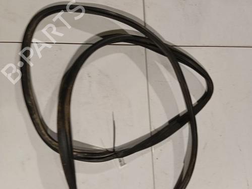 Goma contorno puerta Goma contorno puerta TOYOTA AURIS (_E15_) 2.0 D-4D (ADE150_, ADE150R) (126 hp) 37063931 37063931