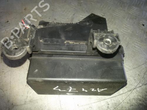 Used Fuse box Fuse box NISSAN ALMERA TINO (V10) 1.8 (114 hp) 33525076 33525076