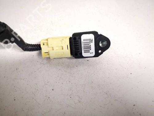 Used Electronic module LEXUS IS II (_E2_) 220d (ALE20) (177 hp) 32613649