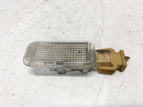 interior-roof-light-audi-a4-b5-8d2-1994-1995-1996-1997-1998-1999-2000-2001-35011986 main image