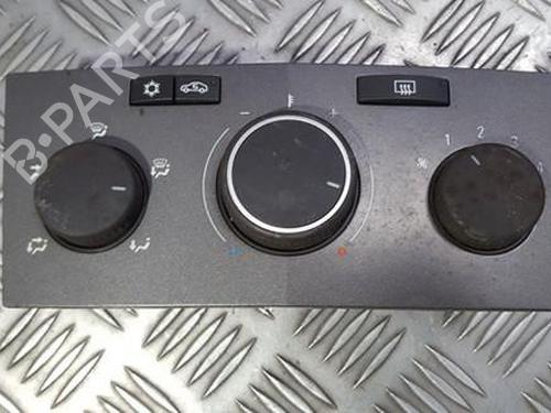 Used Climate control Climate control OPEL ZAFIRA / ZAFIRA FAMILY B (A05) 1.6 (M75) (115 hp) 35679507 35679507