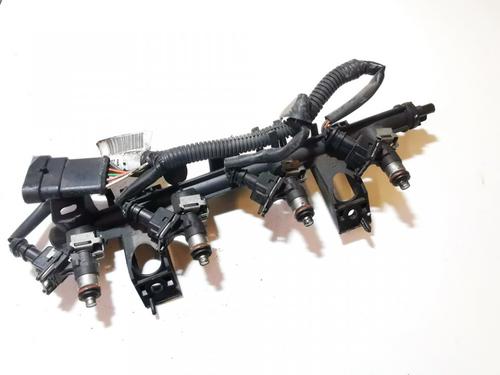 injection-rail-renault-clio-iii-br01-cr01-2005-2006-2007-2008-2009-2010-2011-2012-2013-2014-35525764 main image