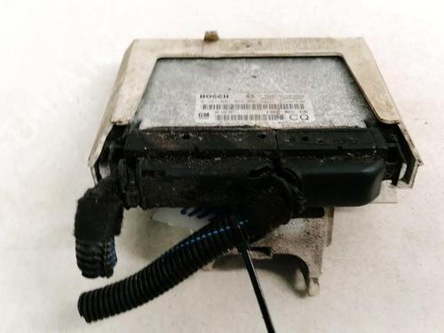 engine-control-unit-ecu-opel-astra-g-hatchback-t98-1998-1999-2000-2001-2002-2003-2004-2005-2006-2007-2008-2009-33079013 main image
