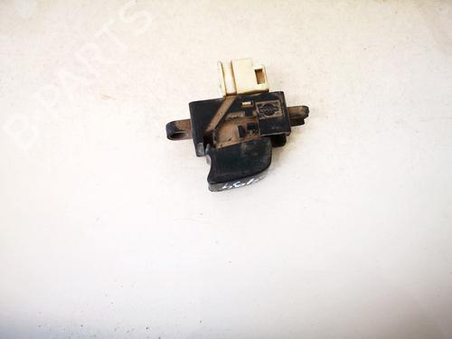 switch-nissan-almera-ii-hatchback-n16-2000-33076782 main image