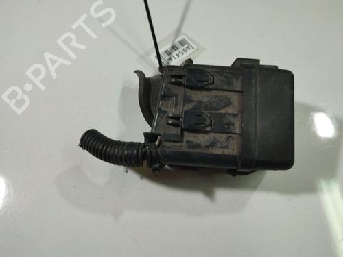 Used Fuse box Fuse box 32534409 32534409