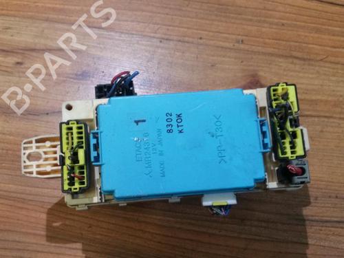 Used Fuse box Fuse box 33480140 33480140