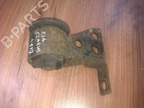 Used Engine mount Engine mount KIA CLARUS (K9A) 2.0 i 16V (133 hp) 33513552 33513552