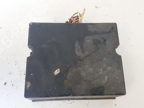 Used Fuse box Fuse box RENAULT ESPACE II (J/S63_) 2.2 (J/S637, J63G) (108 hp) 32880925 32880925