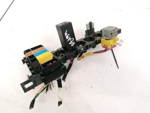 Used Fuse box Fuse box AUDI 80 B4 Saloon (8C2) 2.0 (90 hp) 32909465 32909465