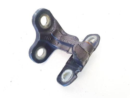 hingedoor-check-strap-jaguar-f-pace-x761-2015-32920749 main image