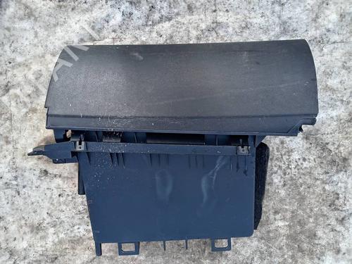 Used Glove box Glove box 34918282 34918282