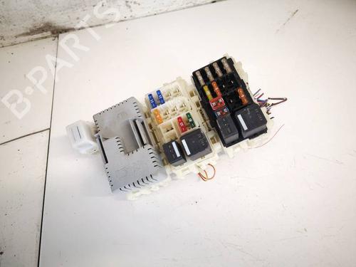 Used Fuse box FORD MONDEO IV (BA7) 2.0 TDCi (140 hp) 32587709