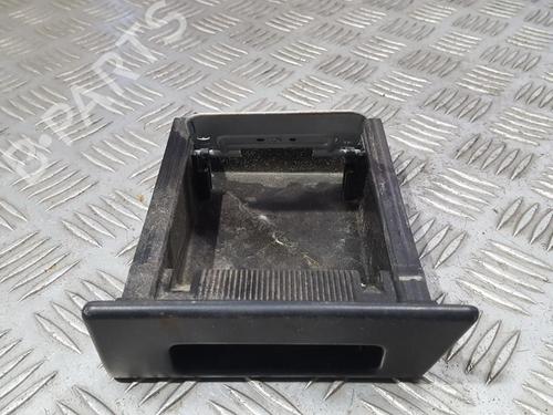 Cendrier Cendrier MITSUBISHI SPACE RUNNER MPV (N1_W, N2_W) 1.8 (N11W) (116 hp) 35832526 35832526
