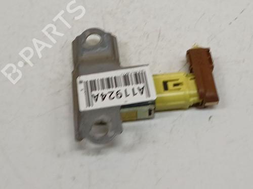 Used Electronic sensor Electronic sensor TOYOTA PREVIA II (_R3_) 2.0 D-4D (CLR30_, CLR30R) (116 hp) 39702246 39702246