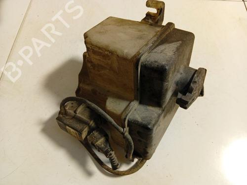 windscreen-washer-tank-hyundai-getz-tb-2001-2002-2003-2004-2005-2006-2007-2008-2009-2010-2011-34749475 main image