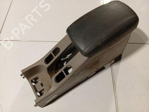Used Armrest / Center console Armrest / Center console ROVER 45 I Hatchback (RT) 2.0 iDT (113 hp) 34922150 34922150