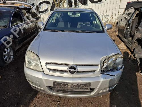 Fuse box OPEL SIGNUM Hatchback (Z03) 2.2 DTI (F48) | BP32585684E1