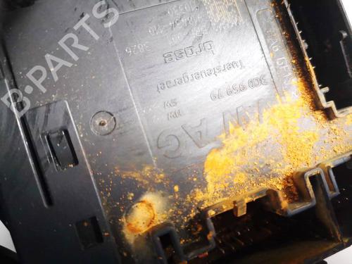 Right front window motor VW PASSAT B7 (362) 2.0 TDI | BP35154071E20 - Image 3