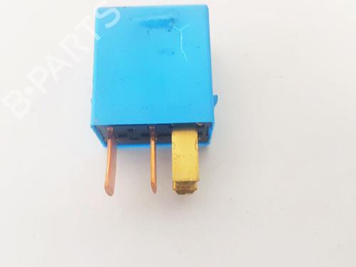 Electronic sensor KIA CARENS III MPV (UN) 2.0 CRDi 140 | BP33066221M84 - Image 2