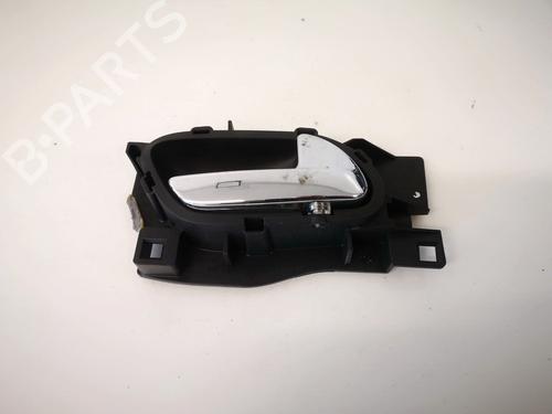 Used Front right interior door handle Front right interior door handle 35494551 35494551
