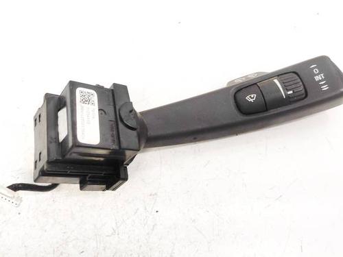 Used Warning switch Warning switch VOLVO V70 III (135) 2.5 T FlexiFuel (231 hp) 35238553 35238553