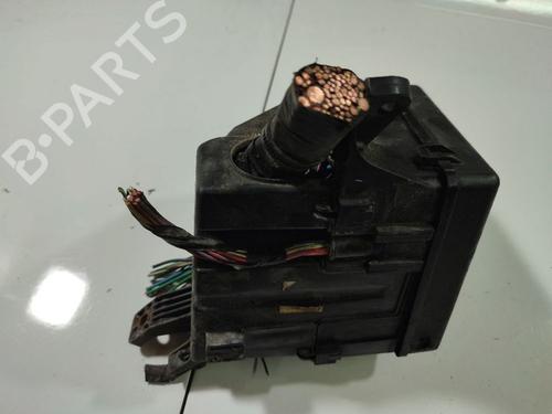 Used Fuse box Fuse box TOYOTA YARIS (_P9_) 1.3 4WD (NCP95) (87 hp) 32556784 32556784