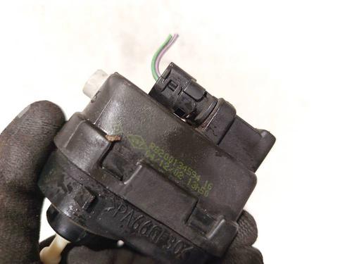 Headlight adjuster motor VW PASSAT B7 (362) 1.6 TDI | BP34888118E19 - Image 3