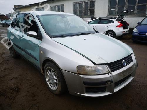 Brugte FIAT STILO (192_) 1.9 JTD (192_XE1A) (115 hp) 4471356