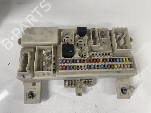 Used Fuse box Fuse box VOLVO V50 (545) 2.0 D (136 hp) 32929998 32929998