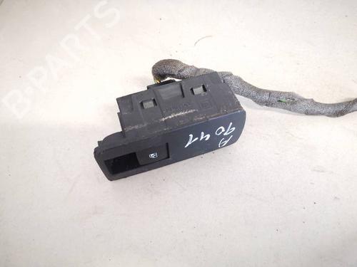 switch-opel-insignia-a-g09-2008-2009-2010-2011-2012-2013-2014-2015-2016-2017-32940585 main image