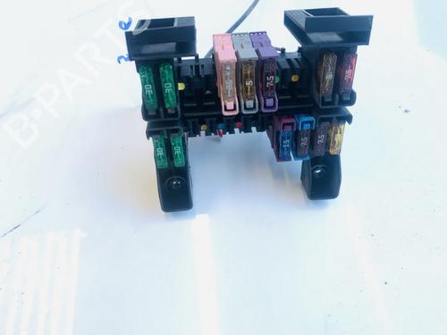 Used Fuse box Fuse box MERCEDES-BENZ E-CLASS (W211) E 220 CDI (211.006) (150 hp) 33095946 33095946