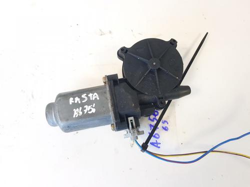 Right front window motor NISSAN PRIMERA Hatchback (P12) 2.2 Di | BP35553113E20 - Image 3