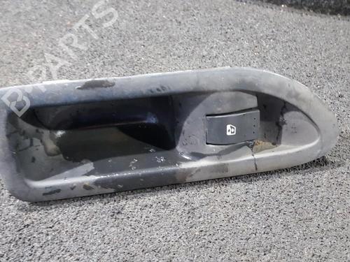 Used Switch Switch RENAULT LAGUNA II (BG0/1_) 1.8 16V (BG06, BG0J, BG0M) (116 hp) 33483107 33483107