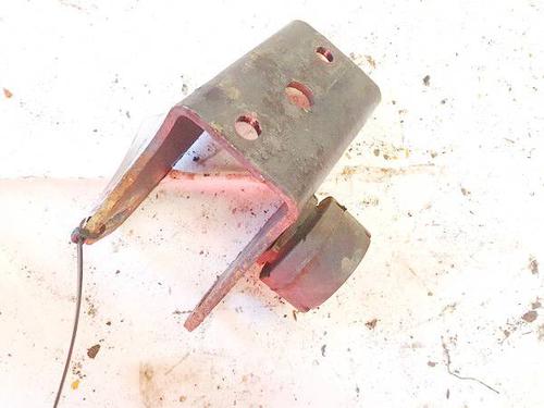 Used Engine mount Engine mount TOYOTA AVENSIS (_T22_) 2.0 D-4D (CDT220_, CDT220R) (110 hp) 32956106 32956106