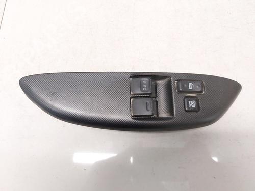 Used Switch Switch TOYOTA YARIS (_P1_) 1.0 (SCP10_, SCP10R) (68 hp) 33080214 33080214