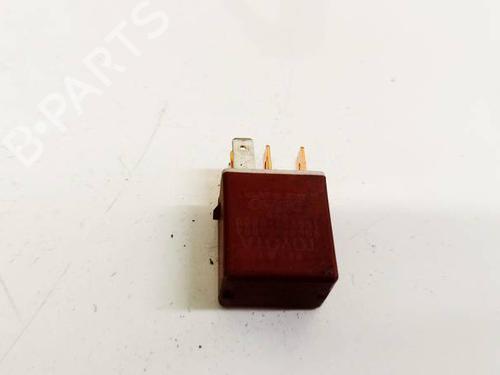 other-toyota-yaris-_p9_-2005-2006-2007-2008-2009-2010-2011-2012-2013-2014-32609782 main image