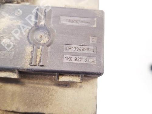 Fuse box VW GOLF PLUS V (5M1, 521) 1.9 TDI | BP38431107E1 - Image 3