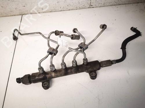 Used Injection rail Injection rail 34821233 34821233