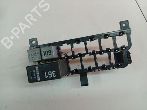 Used Fuse box Fuse box 39545153 39545153