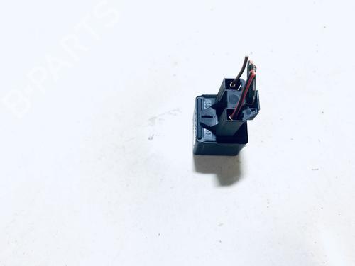 Electronic sensor AUDI 80 B4 Saloon (8C2) 2.0 | BP33074789M84 - Image 2