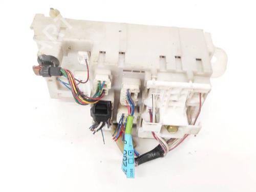 Used Fuse box Fuse box TOYOTA RAV 4 II (_A2_) 2.0 D 4WD (CLA20_, CLA21_, CLA20R, CLA21R) (116 hp) 32965577 32965577