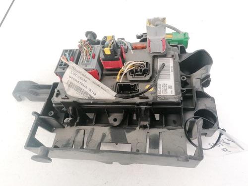 Used Fuse box Fuse box PEUGEOT 407 (6D_) 1.6 HDi 110 (6D9HZC, 6D9HYC) (109 hp) 32915857 32915857