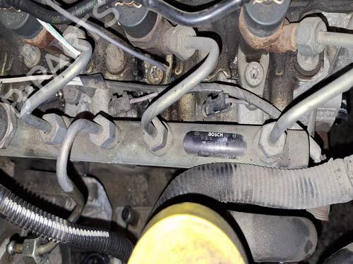 Used Injection rail Injection rail 34790757 34790757